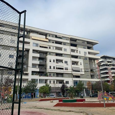 Yourhome Tirana Bagian luar foto