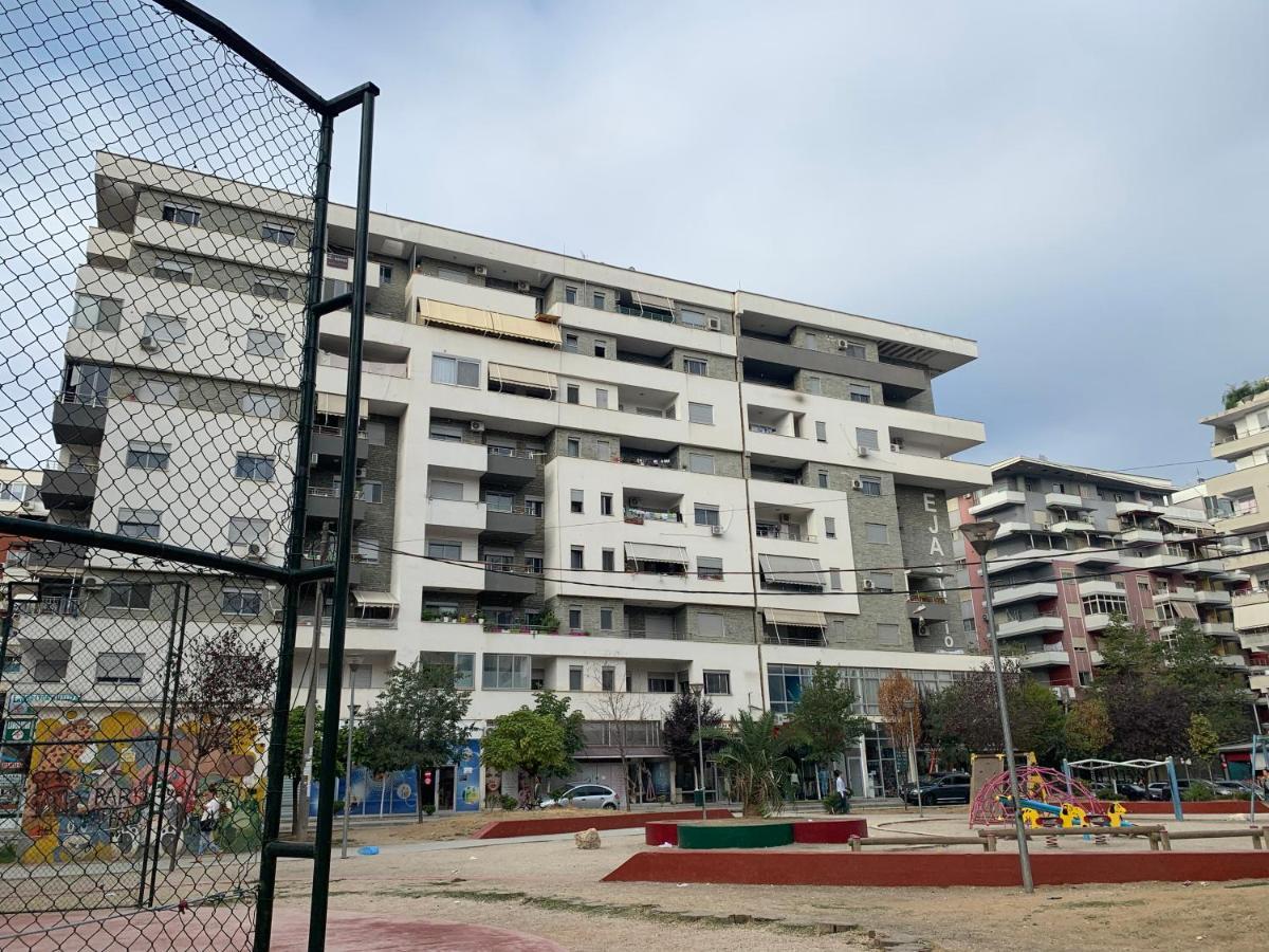 Yourhome Tirana Bagian luar foto